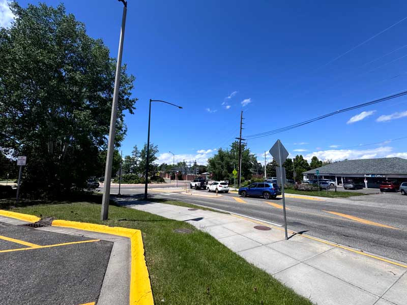 image of a roundabout
